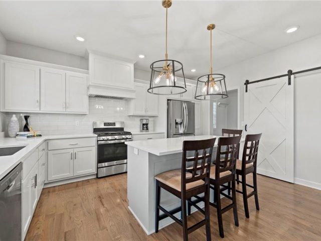 Homes for Sale in Kansas City, MO 64154 | 9416 N Cosby Avenue