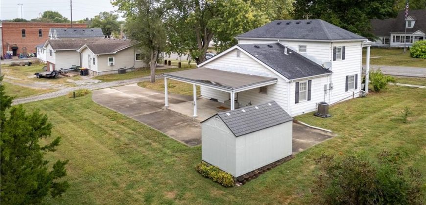 Homes for Sale in Kearney, MO 64060 | 205 E Washington Street