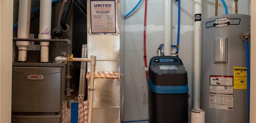 Homes for Sale in Kansas City, MO 64152 | 7565 NW Damon Drive