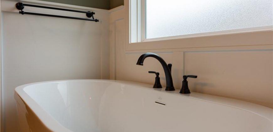 Homes for Sale in Kansas City, MO 64152 | 7565 NW Damon Drive