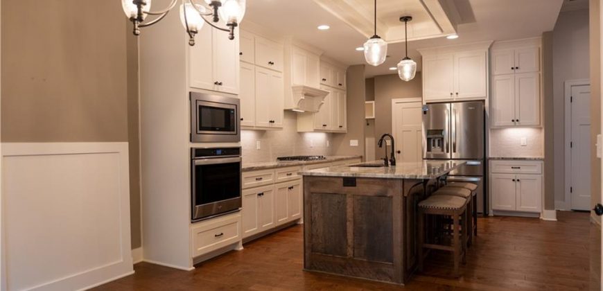 Homes for Sale in Kansas City, MO 64152 | 7565 NW Damon Drive