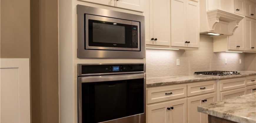 Homes for Sale in Kansas City, MO 64152 | 7565 NW Damon Drive