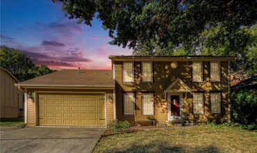 Homes for Sale in Gladstone, MO 64119 | 5820 N Indiana Avenue