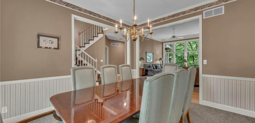 Homes for Sale in Parkville, MO 64152 | 5733 NW North pointe Terrace