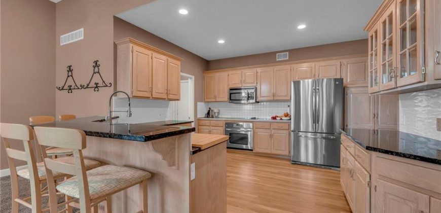 Homes for Sale in Parkville, MO 64152 | 5733 NW North pointe Terrace