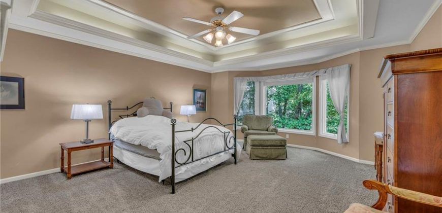 Homes for Sale in Parkville, MO 64152 | 5733 NW North pointe Terrace