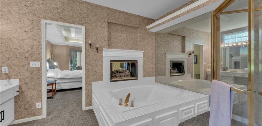 Homes for Sale in Parkville, MO 64152 | 5733 NW North pointe Terrace