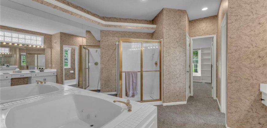 Homes for Sale in Parkville, MO 64152 | 5733 NW North pointe Terrace