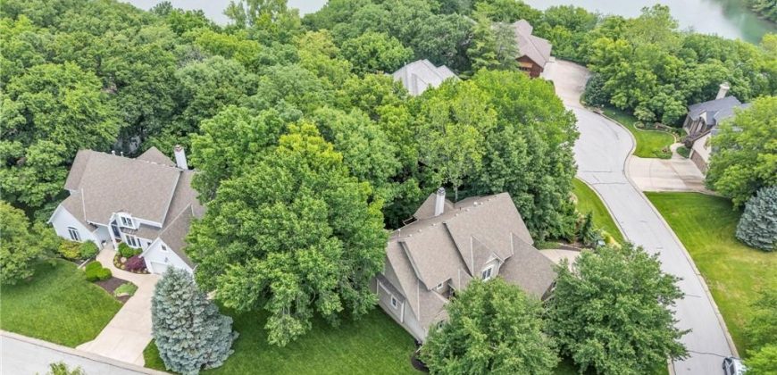 Homes for Sale in Parkville, MO 64152 | 5733 NW North pointe Terrace