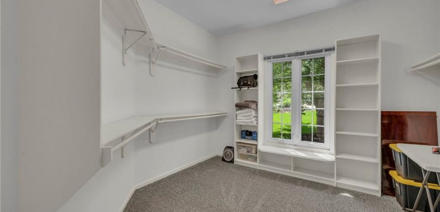 Homes for Sale in Parkville, MO 64152 | 5733 NW North pointe Terrace