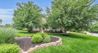 Homes for Sale in Parkville, MO 64152 | 5733 NW North pointe Terrace