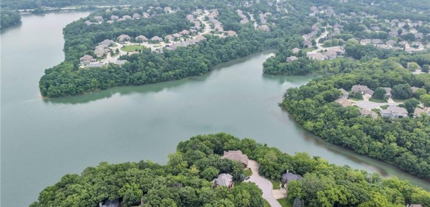 Homes for Sale in Parkville, MO 64152 | 5733 NW North pointe Terrace