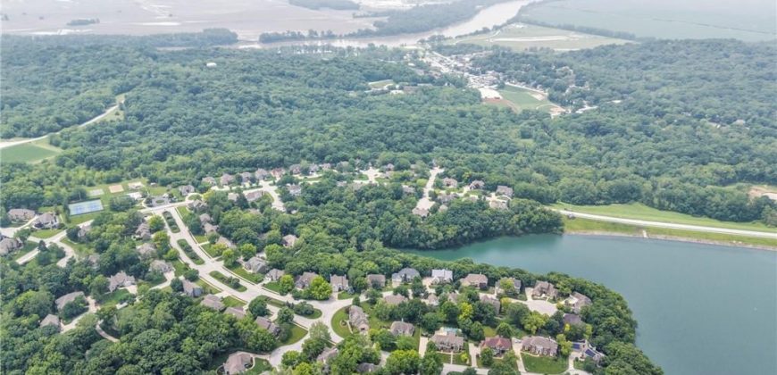 Homes for Sale in Parkville, MO 64152 | 5733 NW North pointe Terrace