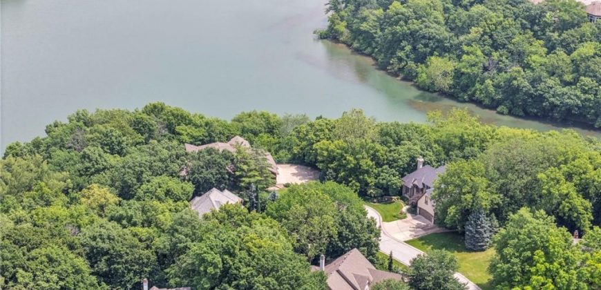 Homes for Sale in Parkville, MO 64152 | 5733 NW North pointe Terrace