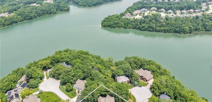 Homes for Sale in Parkville, MO 64152 | 5733 NW North pointe Terrace