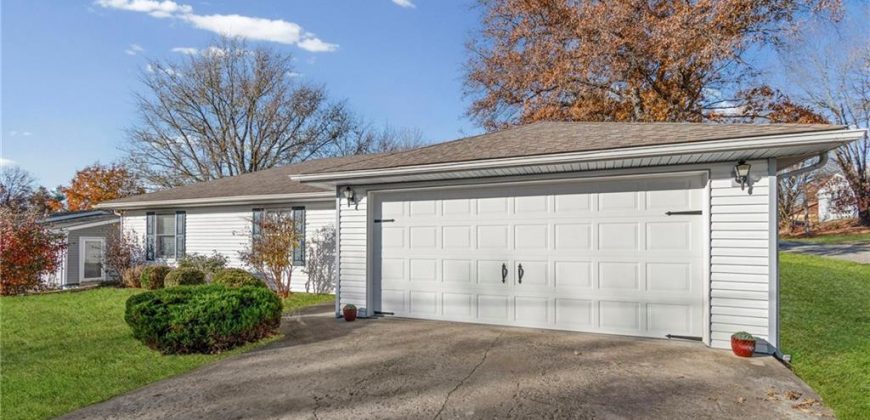 Homes for Sale in Dearborn, MO 64439 | 608 N Harrington Street