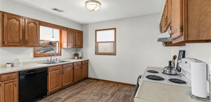 Homes for Sale in Dearborn, MO 64439 | 608 N Harrington Street