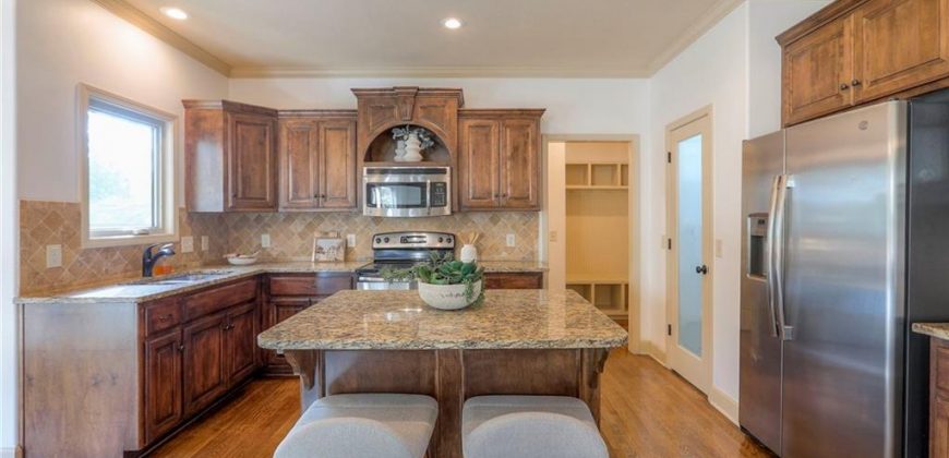 Homes for Sale in Kansas City, MO 64151 | 4203 NW 76th Street