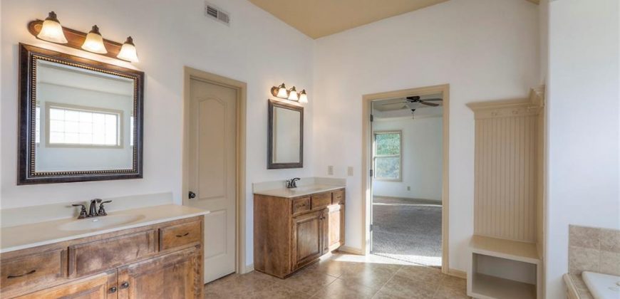 Homes for Sale in Kansas City, MO 64151 | 4203 NW 76th Street