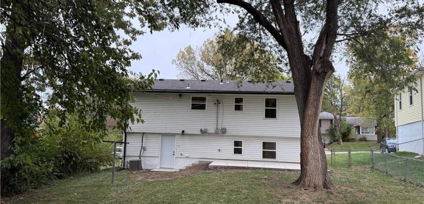 Homes for Sale in Kansas City, MO 64119 | 4924 N Smalley Avenue