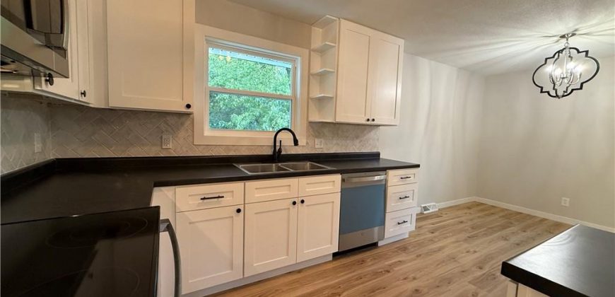 Homes for Sale in Kansas City, MO 64119 | 4924 N Smalley Avenue