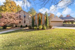 701--White Oak-Lane-mls-2588048-image-1