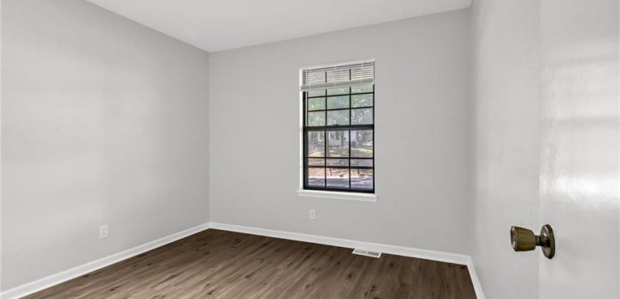 Homes for Sale in Kansas City, MO 64151 | 6509 N Harden Avenue