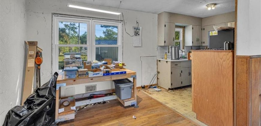 Homes for Sale in Kansas City, MO 64155 | 8921 N Charlotte Street