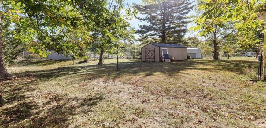 Homes for Sale in Kansas City, MO 64155 | 8921 N Charlotte Street