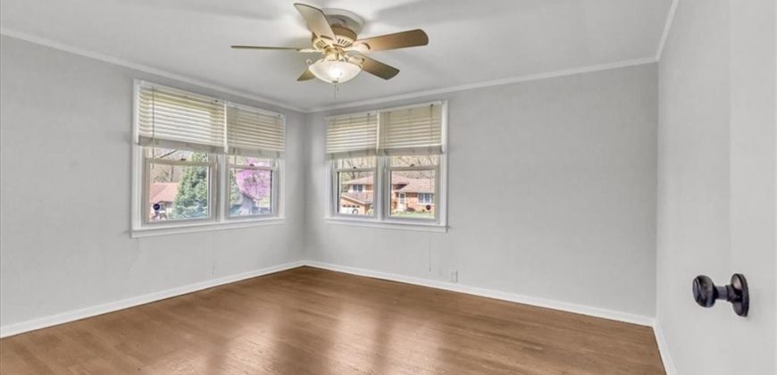 Homes for Sale in Claycomo, MO 64119 | 205 E Longfellow Street