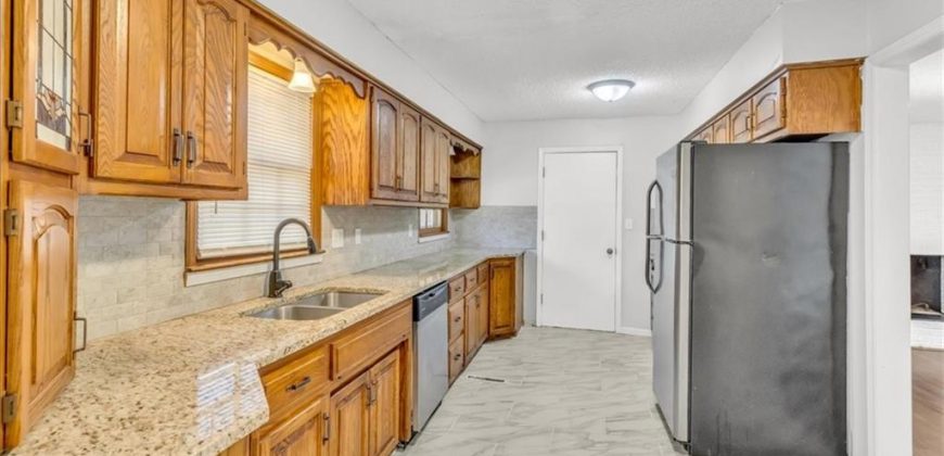 Homes for Sale in Liberty, MO 64068 | 1484  Hemlock Drive