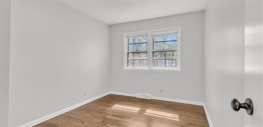 Homes for Sale in Liberty, MO 64068 | 1484  Hemlock Drive