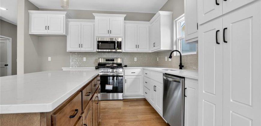 Homes for Sale in Parkville, MO 64152 | 16243  Giorgia Street