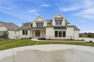 2304-NE-Shoal Creek-Parkway-mls-2563654-image-1