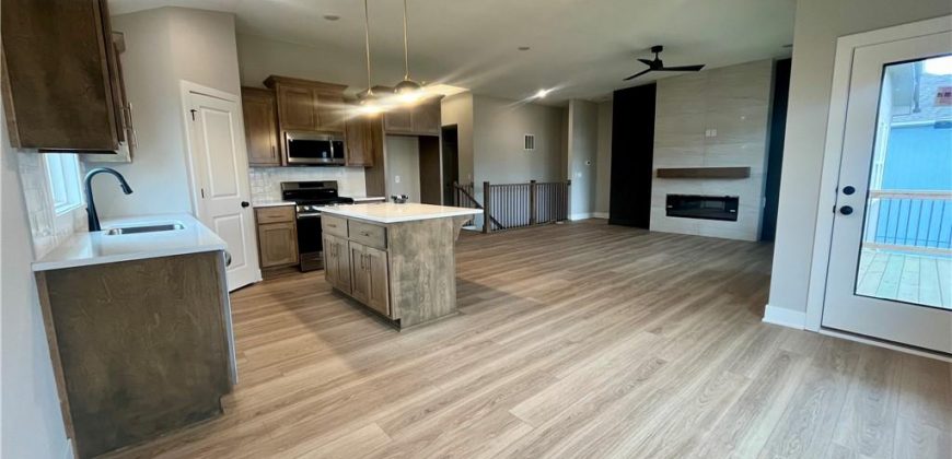 Homes for Sale in Kansas City, MO 64155 | 912 NW 94 Terrace