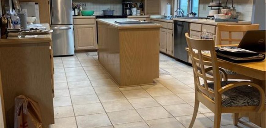 Homes for Sale in Gladstone, MO 64119 | 3105 NE 70 Street