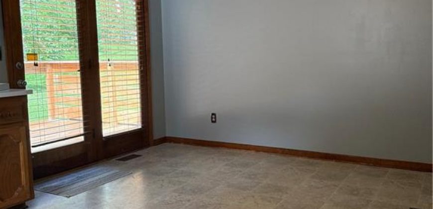 Homes for Sale in Kansas City, MO 64118 | 1412 NW 63RD Terrace