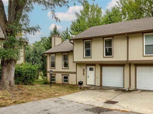 Homes for Sale in Kansas City, MO 64151 | 5761 N Anita Avenue