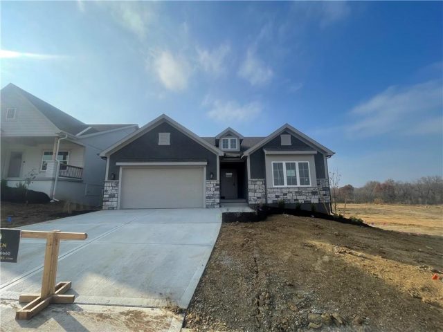 Homes for Sale in Liberty, MO 66085 | 2152  Black Walnut Drive