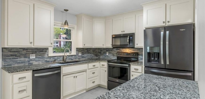 Homes for Sale in Kansas City, MO 64152 | 6920 NW 76th Place