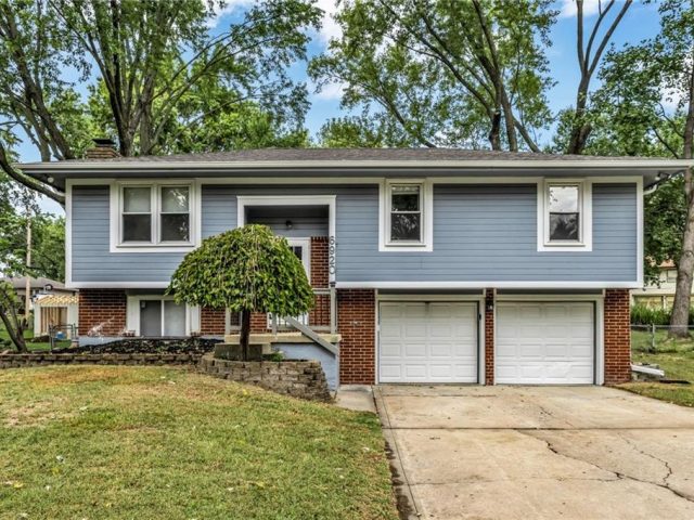 Homes for Sale in Kansas City, MO 64152 | 6920 NW 76th Place