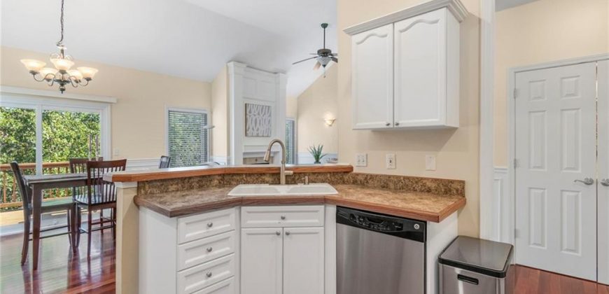 Homes for Sale in Kansas City, MO 64154 | 8509 N Robinhood Avenue