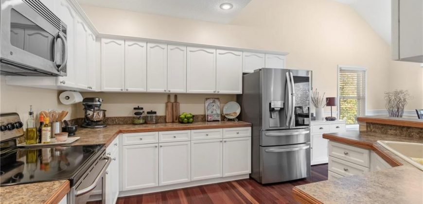 Homes for Sale in Kansas City, MO 64154 | 8509 N Robinhood Avenue