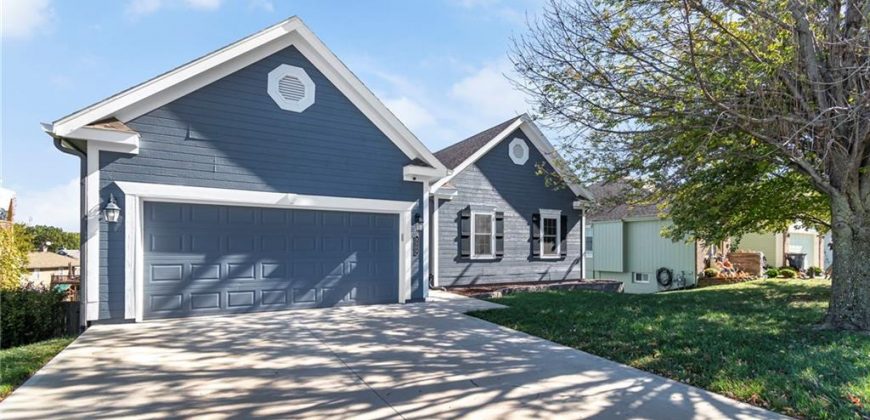 Homes for Sale in Kansas City, MO 64154 | 8509 N Robinhood Avenue