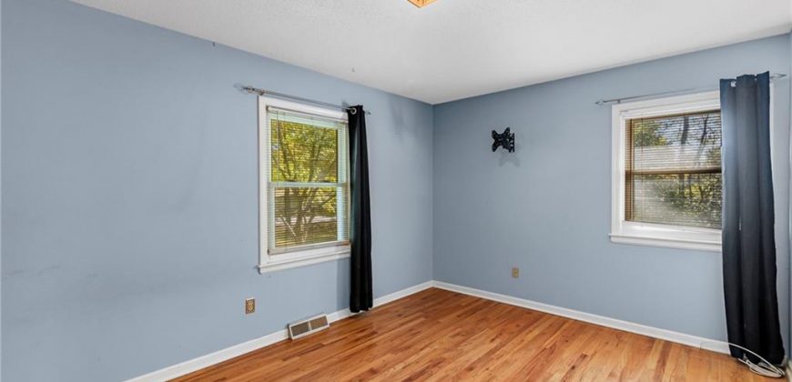 Homes for Sale in Kansas City, MO 64152 | 7702 NW Fawn Avenue