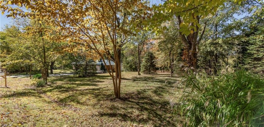 Homes for Sale in Kansas City, MO 64152 | 7702 NW Fawn Avenue