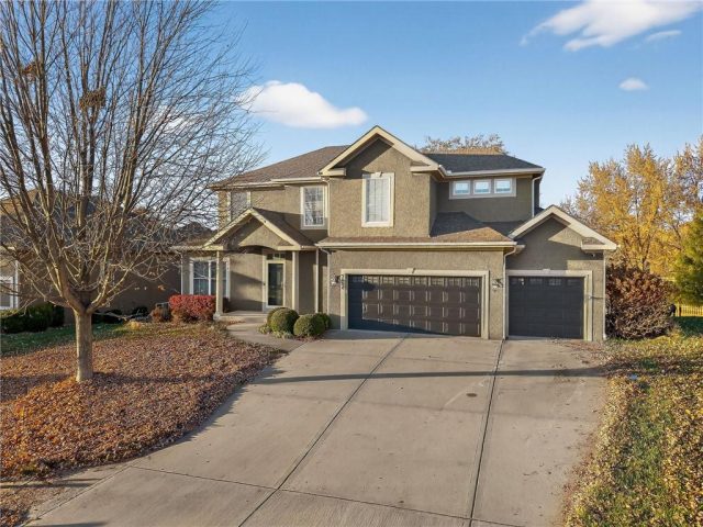 Homes for Sale in Kansas City, MO 64151 | 5004 NW 57TH Place