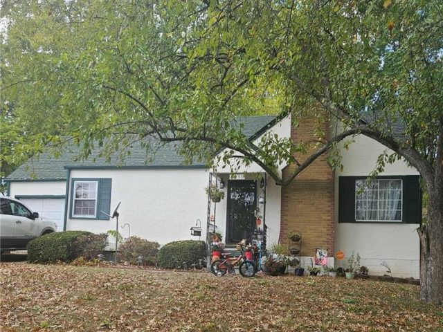 Homes for Sale in Kansas City, MO 64118 | 5030  Marvin Road