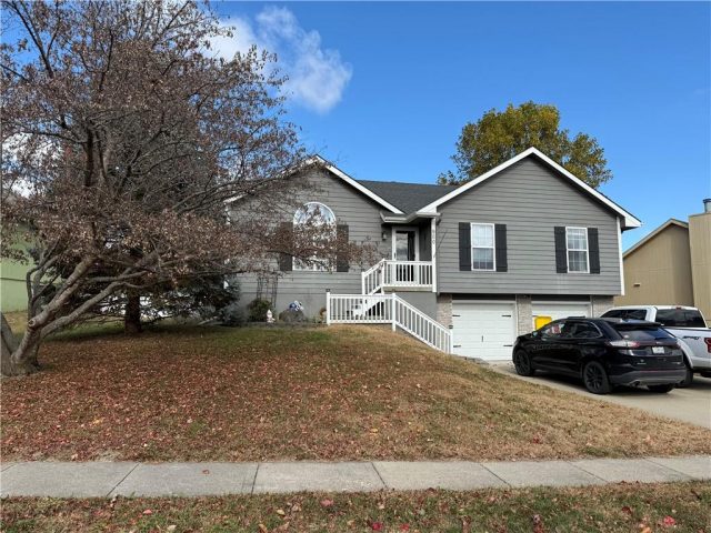 Homes for Sale in Smithville, MO 64089 | 900 NE 194th Terrace