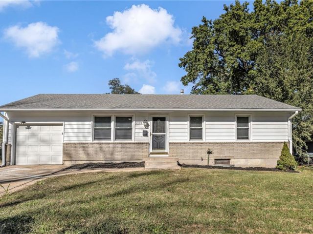 Homes for Sale in Kansas City, MO 64117 | 5222 NE 44th Street
